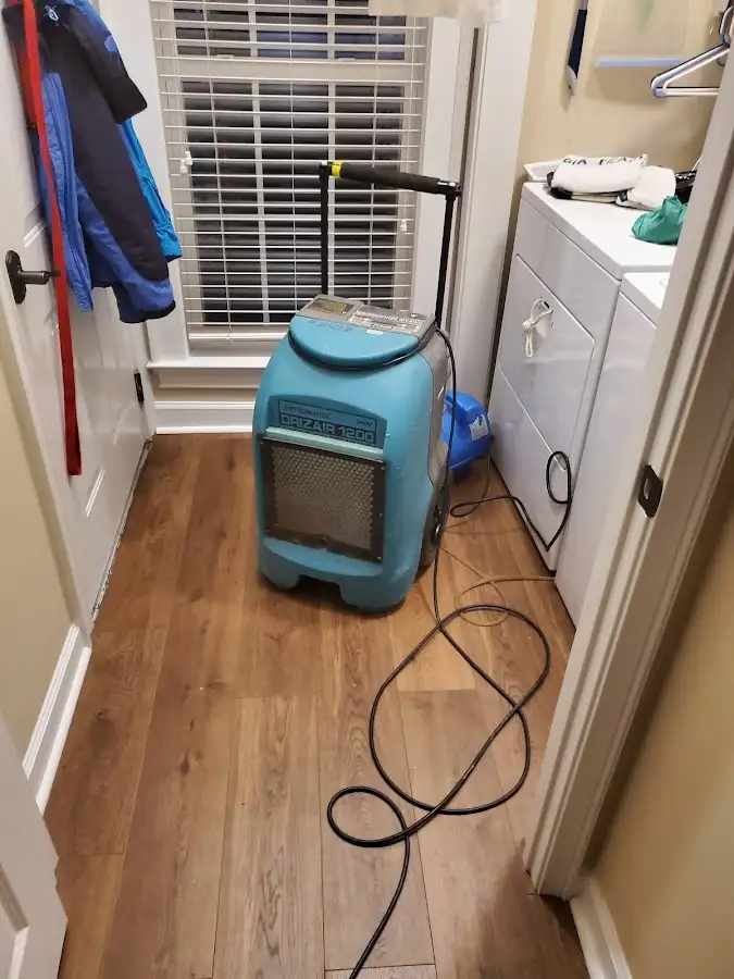 Commercial dehumidifier deployed for Crawl Space Restoration in Evergreen Park